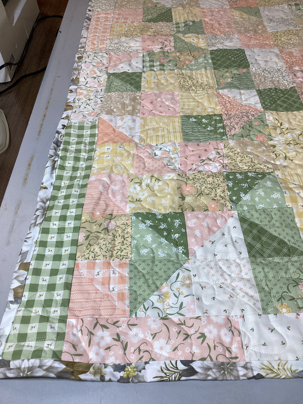 Handmade Floral Patchwork Quilt Throw  comforter bedspread duvet gift idea