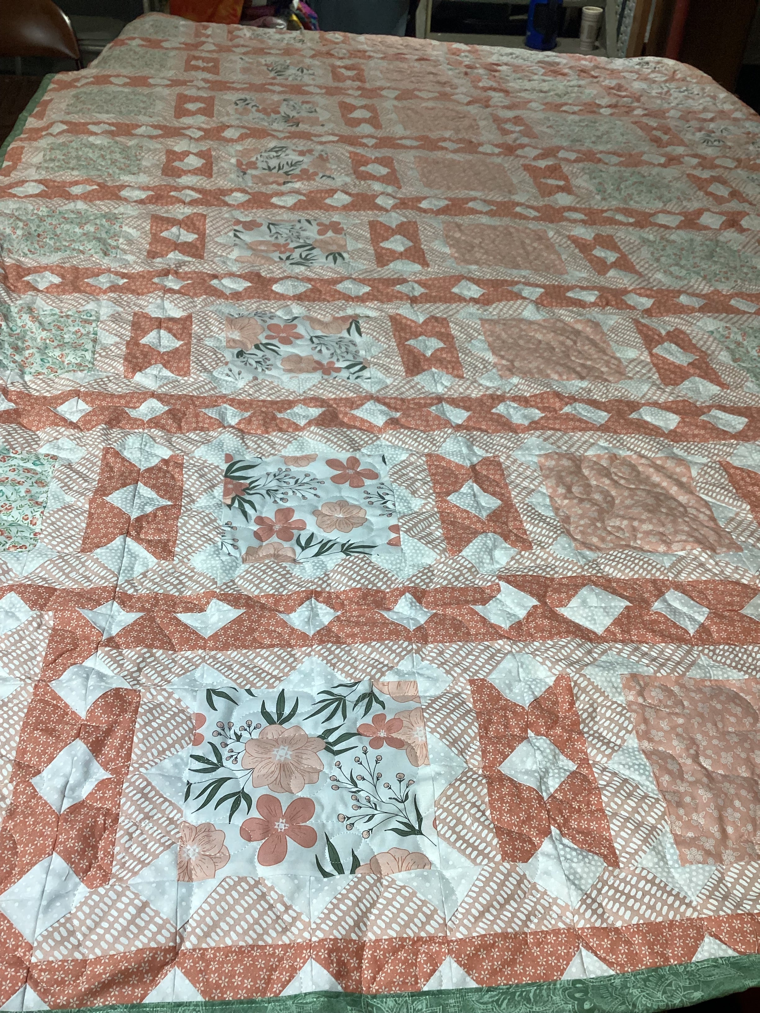 Peach & Green Floral King Quilt – Handmade Square in a Square Patchwork Blanket – Lightweight Heirloom Bedding – Cottage Farmhouse Gift