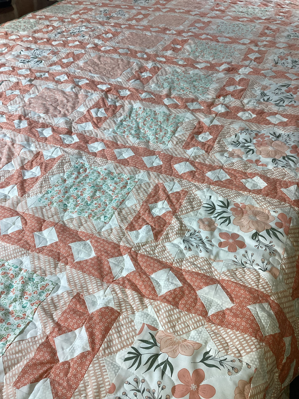 Peach & Green Floral King Quilt – Handmade Square in a Square Patchwork Blanket – Lightweight Heirloom Bedding – Cottage Farmhouse Gift