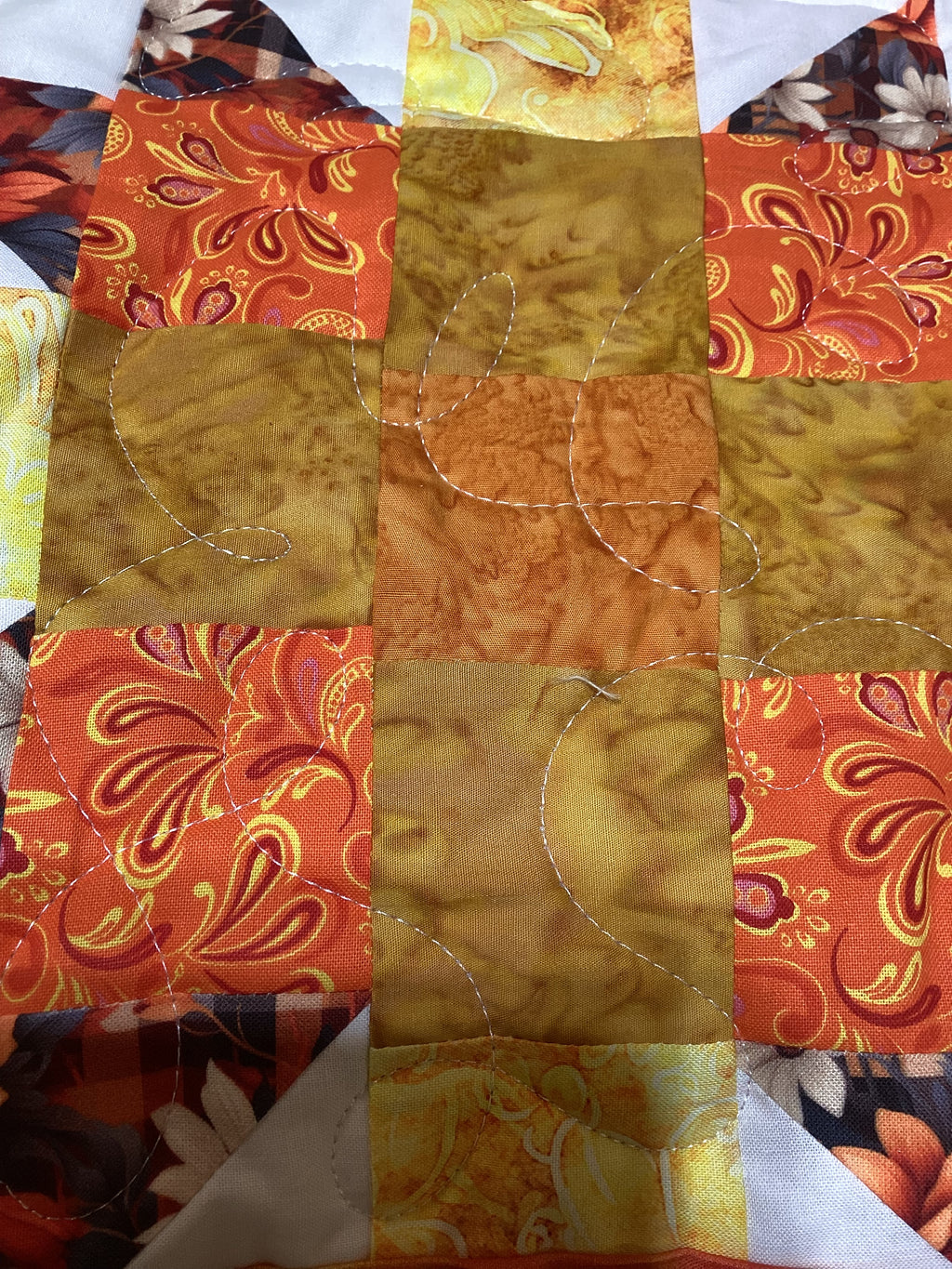 Sunburst Starfire Queen Quilt – Handmade Orange Yellow White Star Pattern Bedspread – Reversible Heirloom Blanket