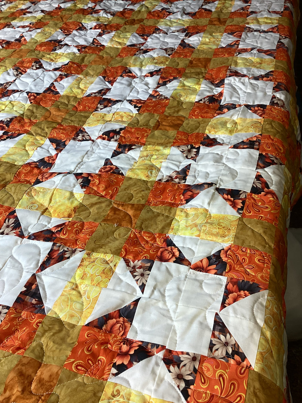 Sunburst Starfire Queen Quilt – Handmade Orange Yellow White Star Pattern Bedspread – Reversible Heirloom Blanket