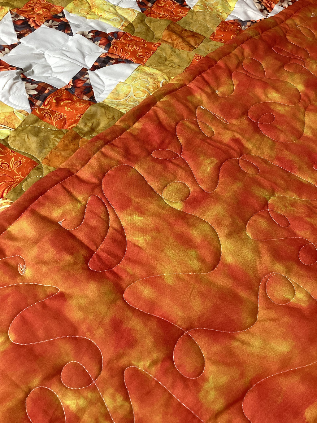 Sunburst Starfire Queen Quilt – Handmade Orange Yellow White Star Pattern Bedspread – Reversible Heirloom Blanket